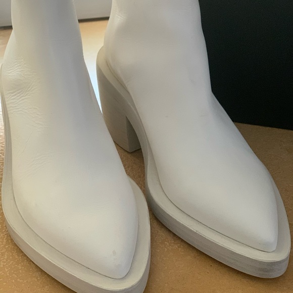 SOLD: MARSELL White Coneros Western Boho Leather Boots - Picture 2 of 7